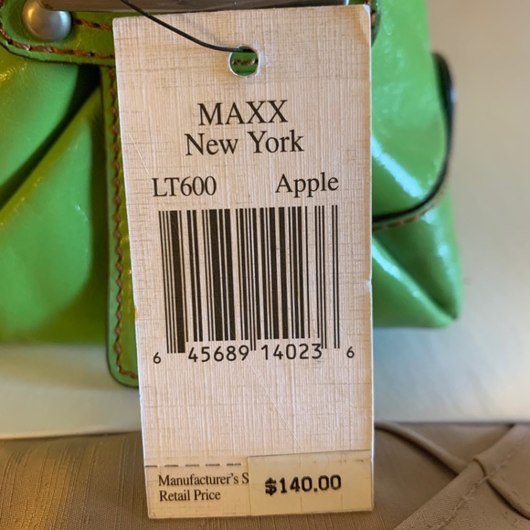 Apple Green Leather Handbag - Picture 5 of 6